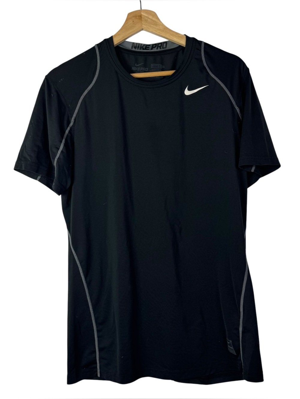 Nike Dri-Fit Black Fitted Athletic Short Sleeve T-Shirt M